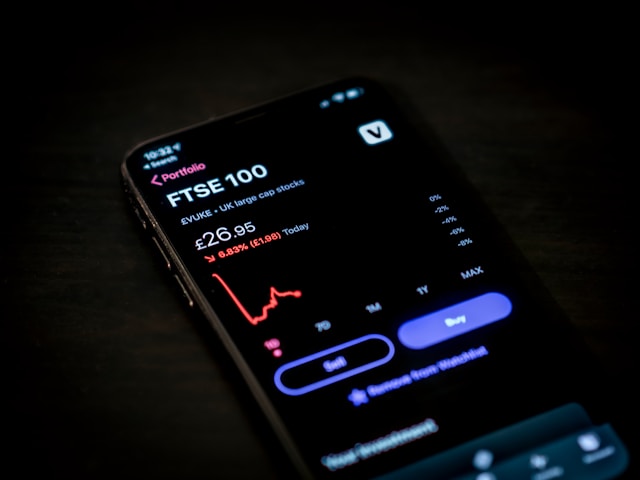 FTSE 100 Index Explained: A Beginner’s Guide to the UK’s Top Stocks