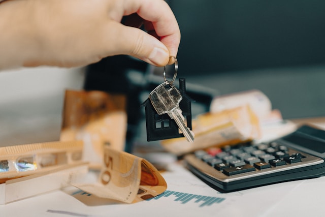 Real Estate & Airbnb Income for Beginners: Simple Guide to Getting Started