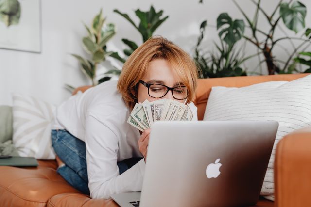 12 Best passive income side hustles in 2026